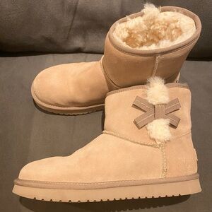 EARTH Women’s Wordly Round Toe Casual Cozy Bow Ankle Booties Shoes Size 9 TAUPE